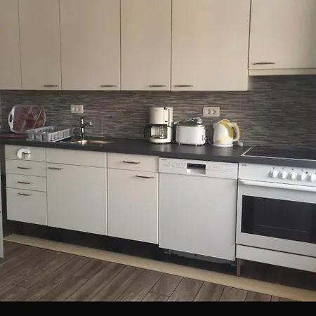 Mira Apartament *