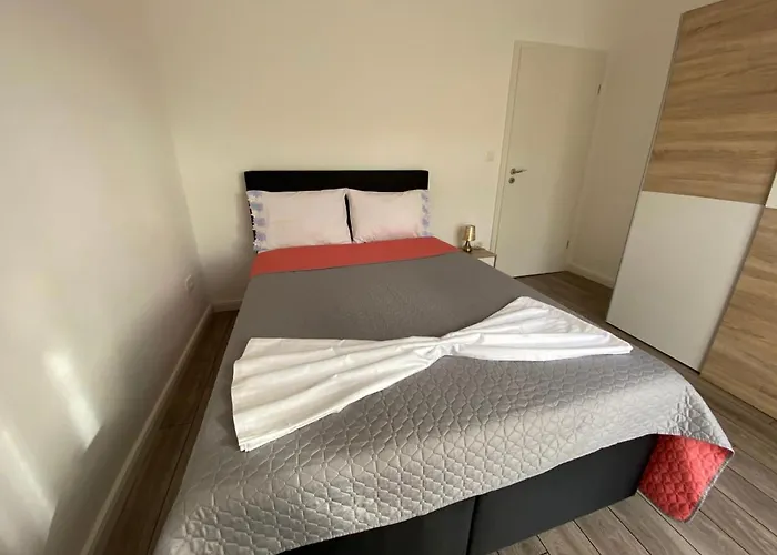Apartman Mira *