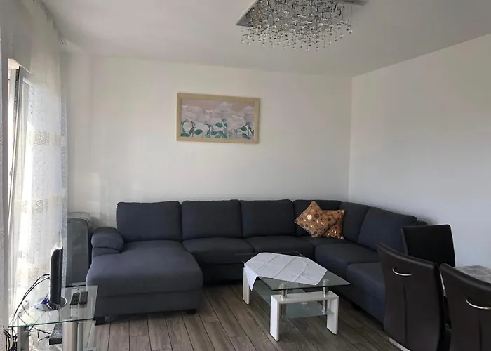 Mira * Marčelji
