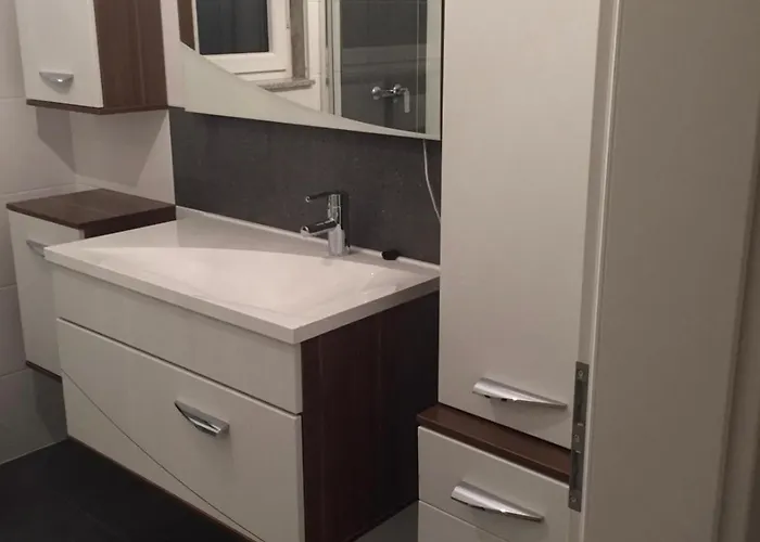 Mira Apartman